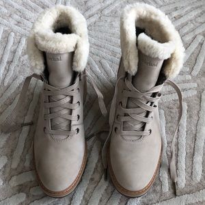 Timberland Fur Rimmed Boots Size 9.5!